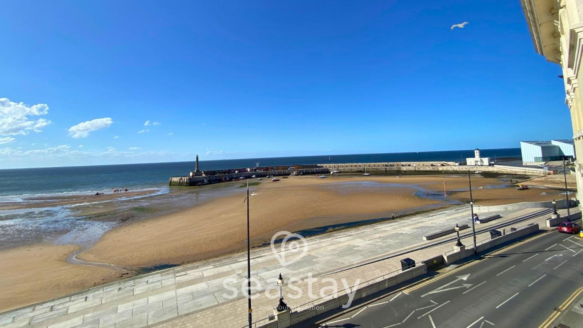 The Panoramic - Front - No Guest Fees Margate