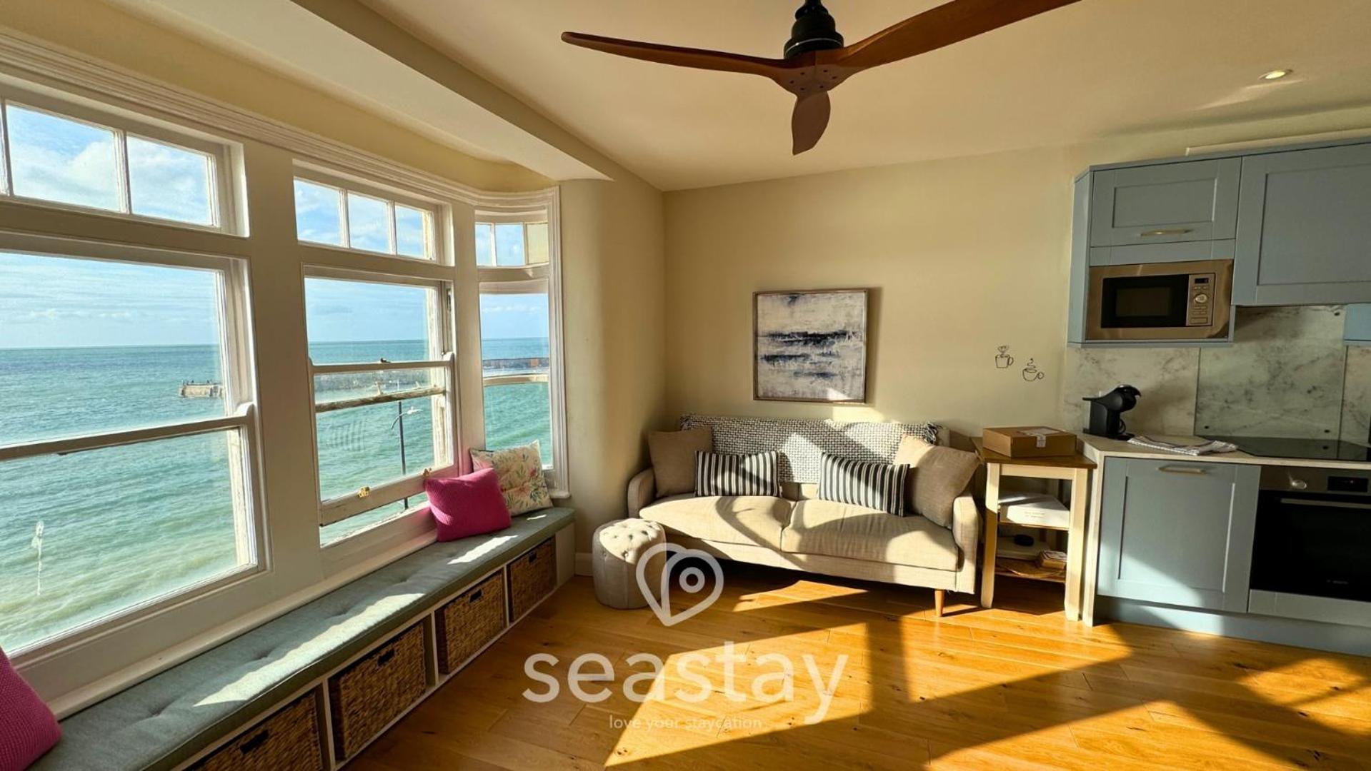 Apartment The Panoramic - Front - No Guest Fees *